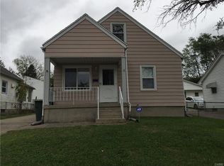 215 E Parkwood Dr, Dayton, OH 45405