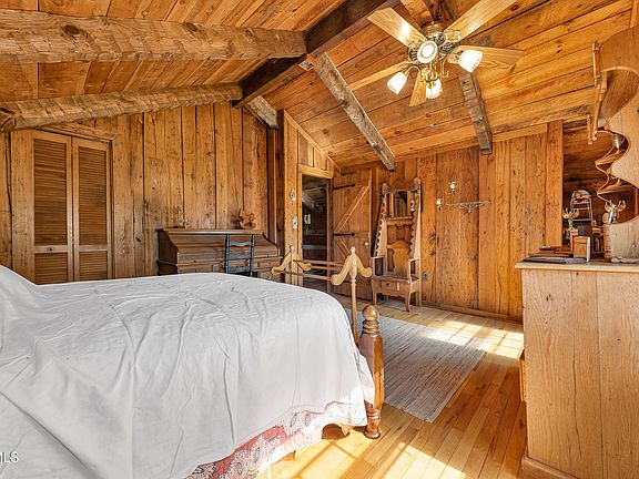 29th image of this home