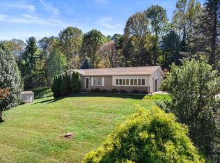 21 Cedar Point, Galax, VA 24333