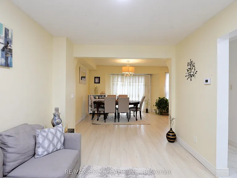9 Ravenswood Dr — Photo 12
