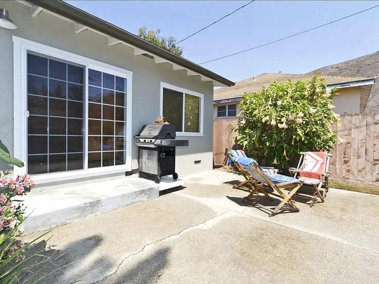 156 Carr Dr — Photo 6