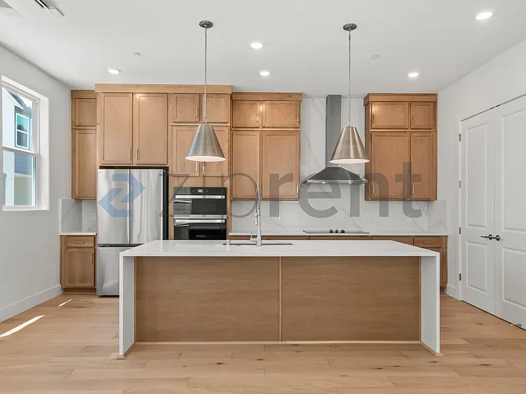 267 Llewellyn Ave — Photo 18