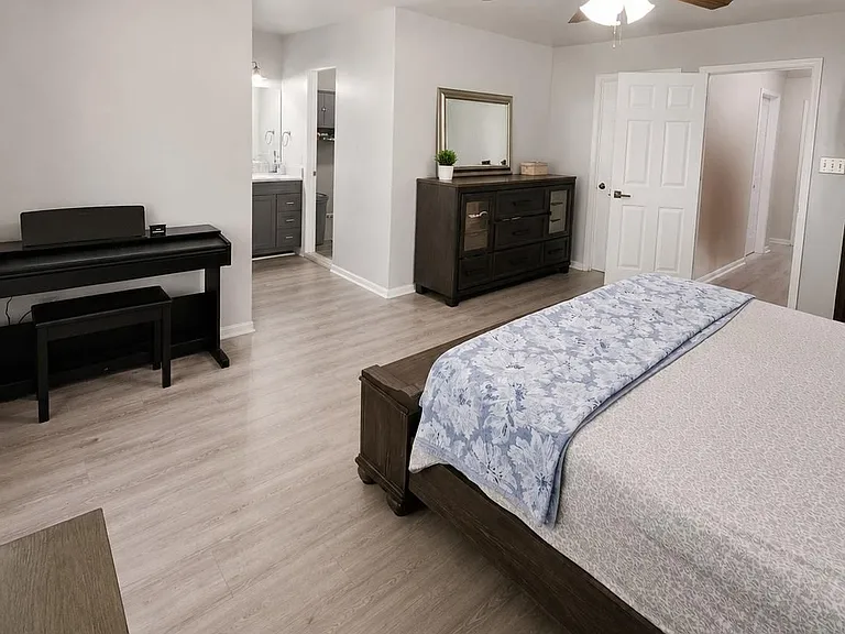 7702 Tower Woods Dr — Photo 14