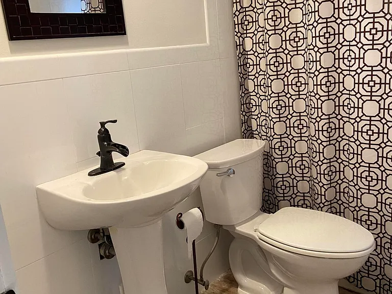 452 Marathon Ct — Photo 16