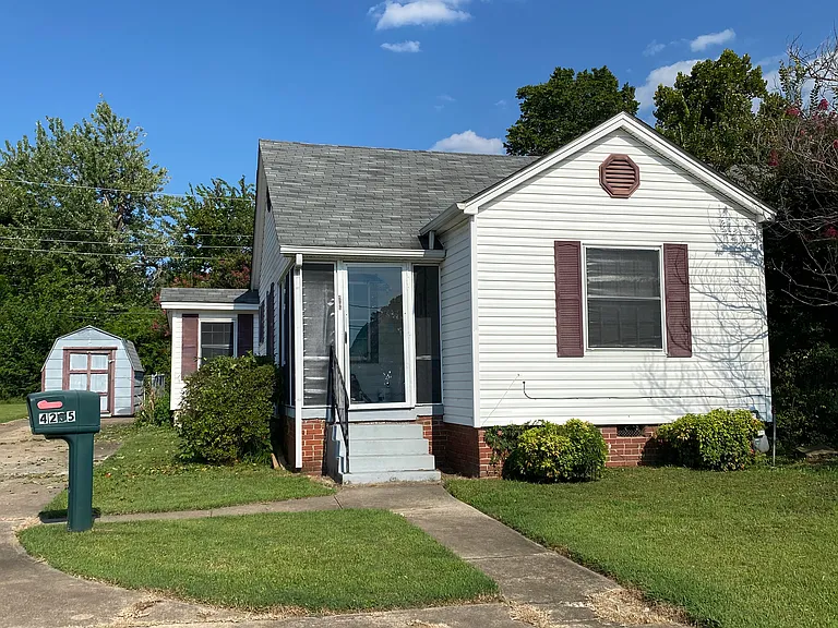 4205 Jenny Lind Rd — Photo 1