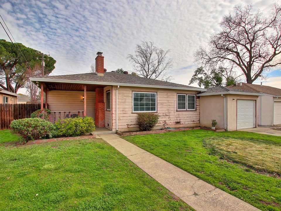 2nd image of 5409 Carmela Way