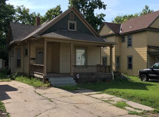 1315 SW Washburn Ave, Topeka, KS 66604