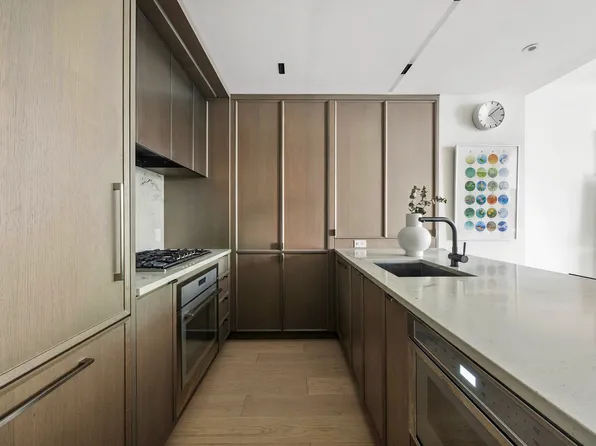 58 Saint Marks Place image 6 of 26