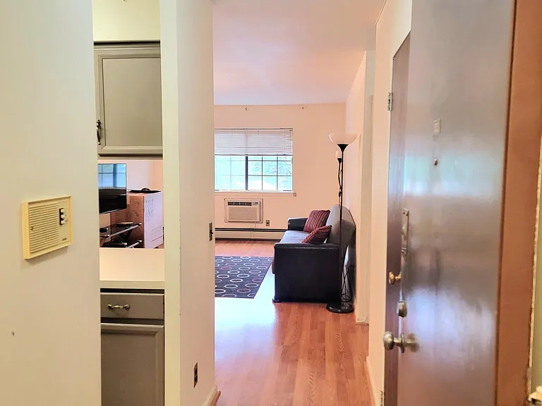2 Elmwood Park Dr #322 — Photo 12