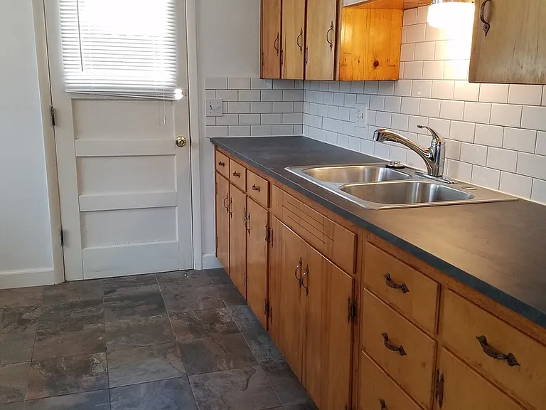 502 S Longmont Ave #A — Photo 6