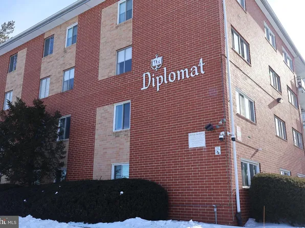 3737 Clarks Ln #408, Baltimore, MD 21215