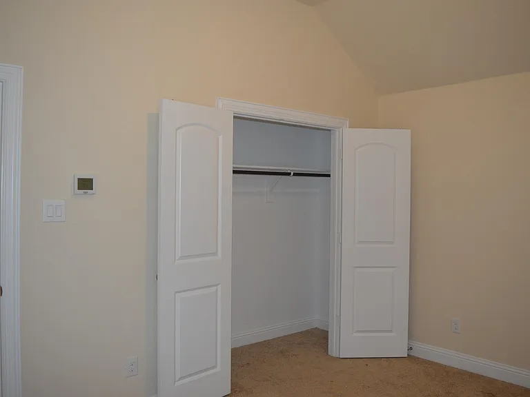 127 Iris Dr — Photo 10