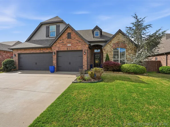 5758 E 143rd St S, Bixby, OK 74008