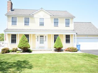 42 Moy Ct, Middletown, RI 02842