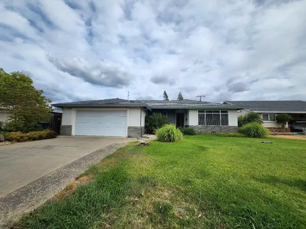 6788 9th Ave, Sacramento, CA 95820