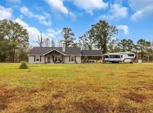 696 Independence Rd, Shepherd, TX 77371