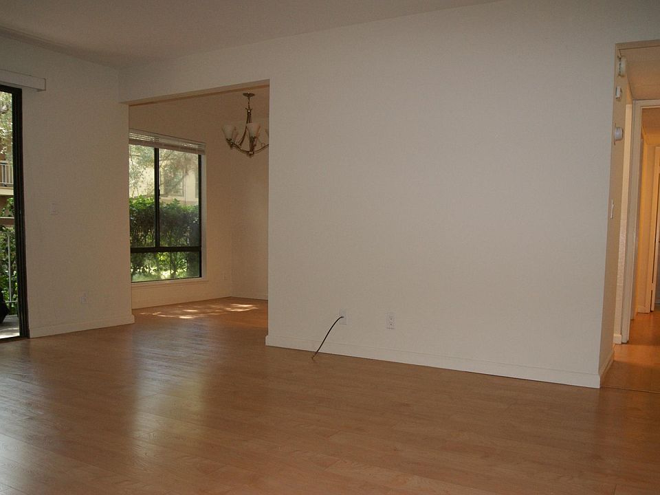 1st image of 430 N Civic Dr APT 102