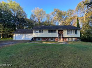 21 Tuthill Rd, Waymart, PA 18472
