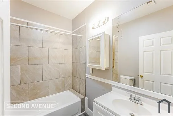 2908 Avenue I — Photo 9