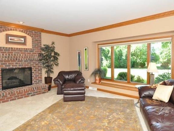 2nd image of 14295 Woodmount Dr