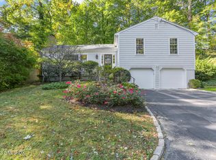 6 Pintail Ln, Greenwich, CT 06830