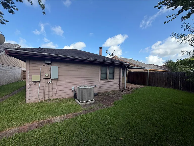 1423 Elkwood Dr — Photo 28