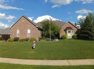 14731 Raymond Ln, Carmel, IN 46032