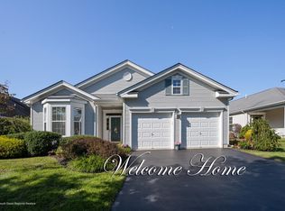80 Minuteman Cir, Allentown, NJ 08501