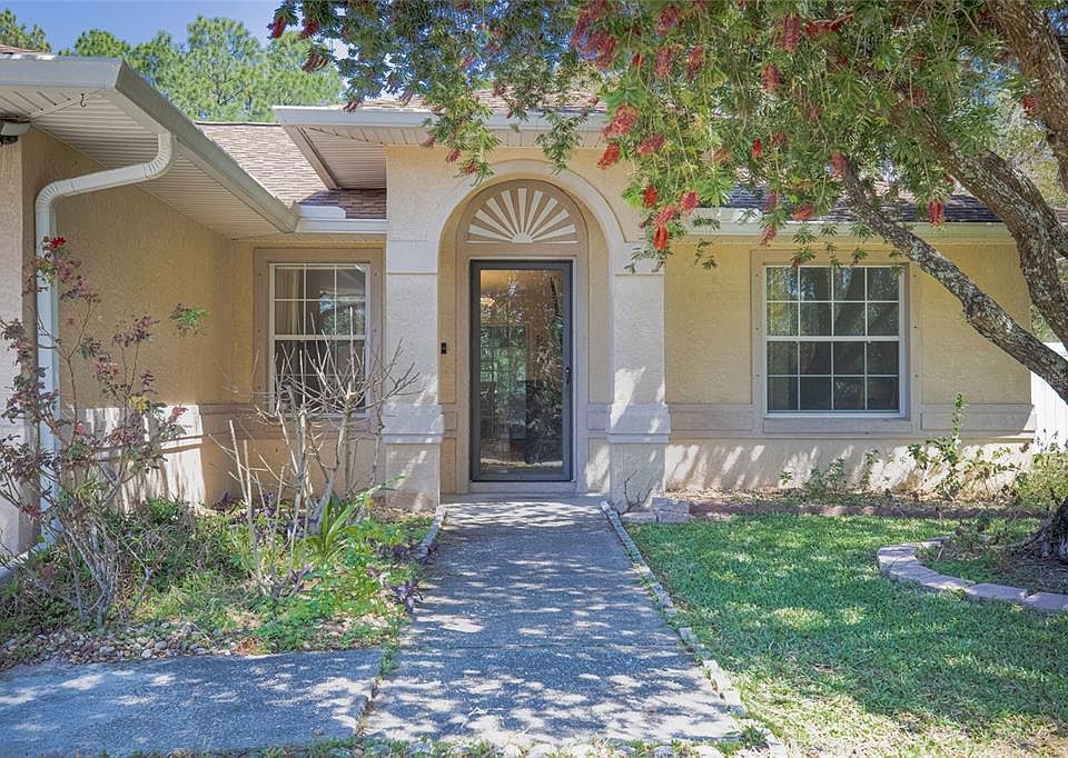 1st image of 46 Renshaw Dr