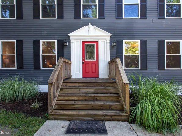 239 Newtown Rd, Solomons, MD 20688
