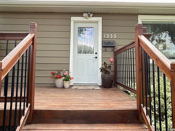 4th image of 1333 Empress STREET