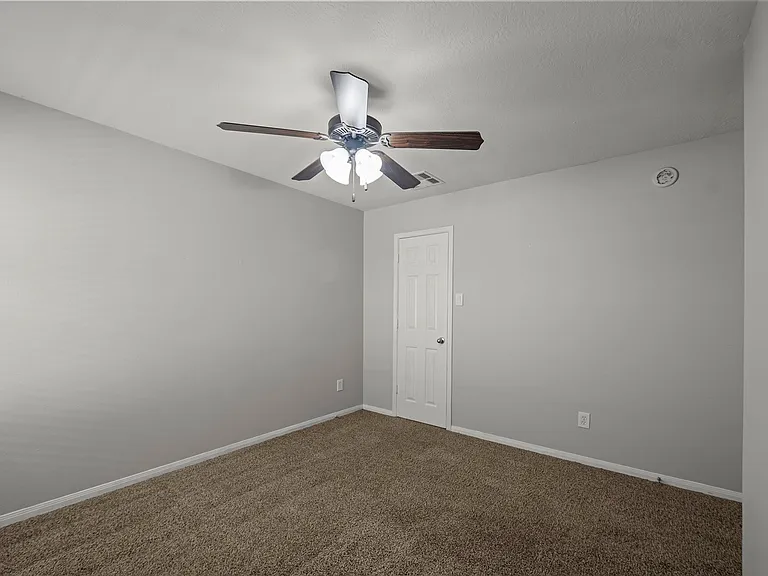 6907 Birnam Garden Ln — Photo 13