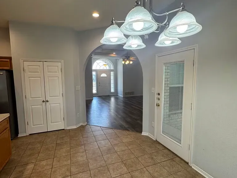 4301 Capri Dr — Photo 13
