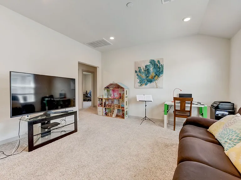 109 Cupreata Ln — Photo 21