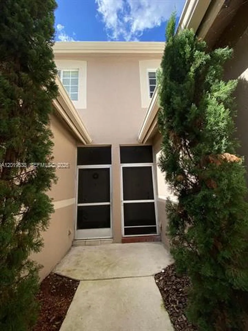Building Photo - 2041 Pompeii Ct #2014
