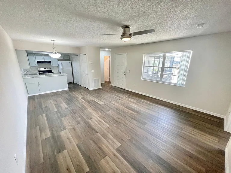 80 Windtree Ln #80 — Photo 8