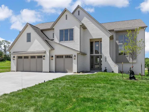 452 Rebekah Ct, Coralville, IA 52241