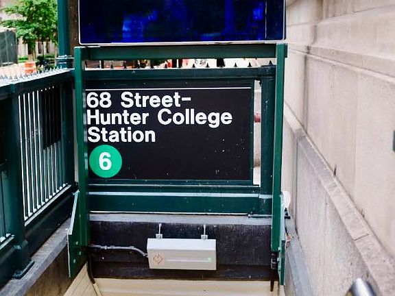 5th image of 309 E 69th St #1E