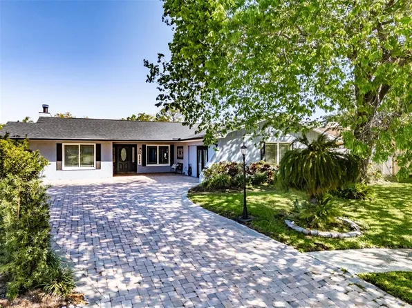 5509 Blue Jay Ln, Tampa, FL 33625