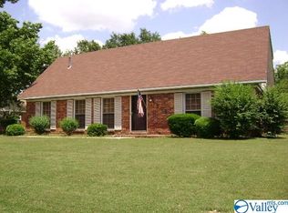 1308 19th Ave SW, Decatur, AL 35601