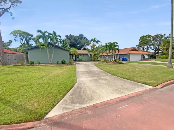 7019 10th St S, Saint Petersburg, FL 33705