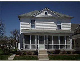 5th image of 210 E Main St