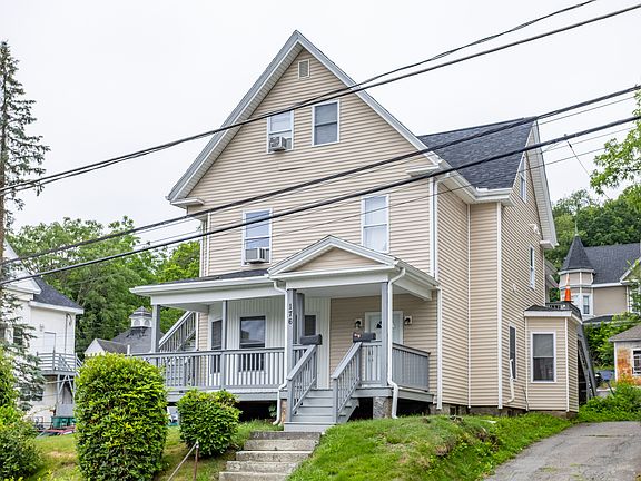 2nd image of 176 Blossom St #1