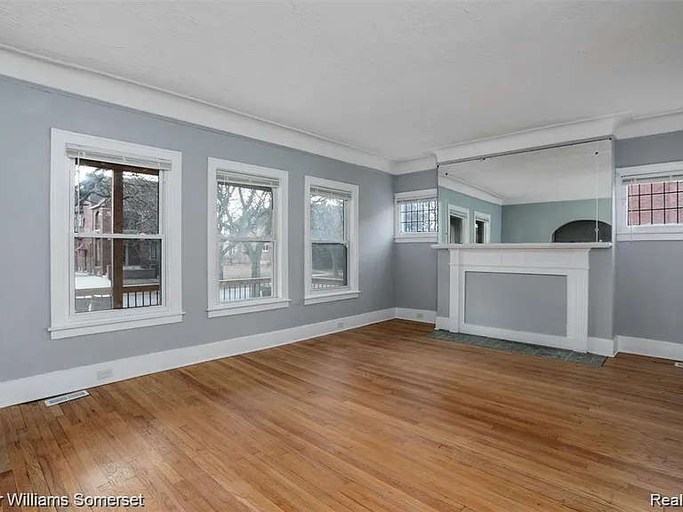 3322 Webb St — Photo 11