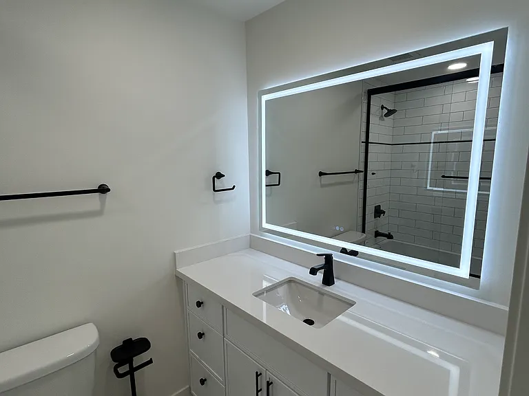 2633 E Glenrosa Ave #3 — Photo 8