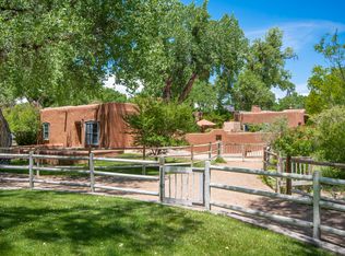 671 Manierre Rd, Rio Rancho, NM 87048