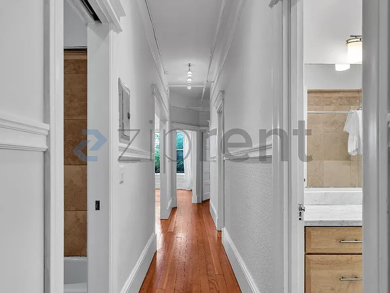 3110 Clay St #2 — Photo 15