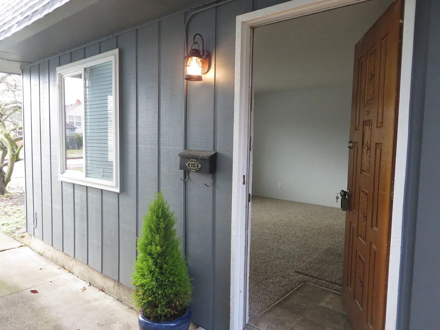 2 bed, 1.5 bath, 1080 sqft, $1,675 — Photo 2