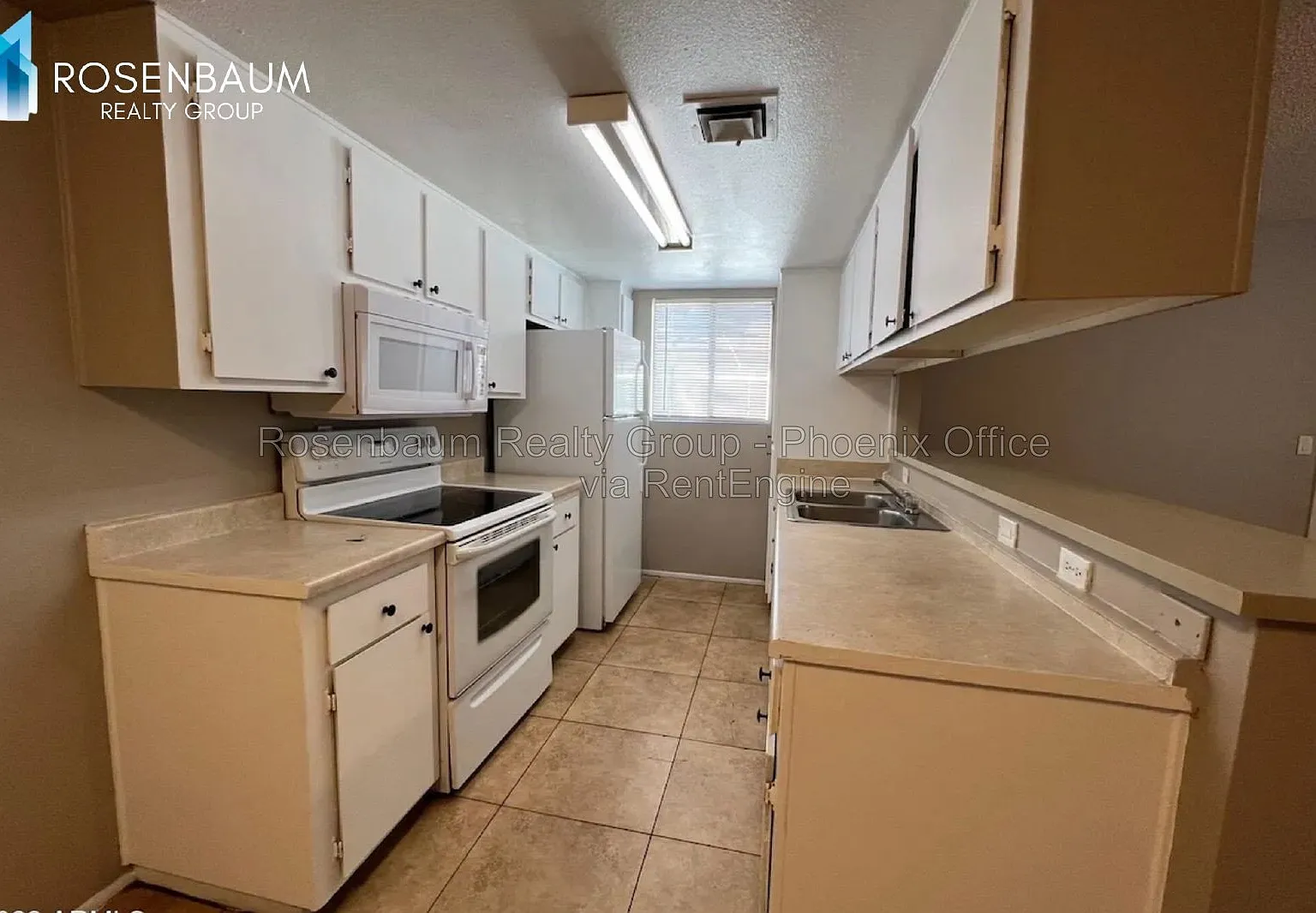 2 bed, 1.5 bath, 1008 sqft, $995 — Photo 3