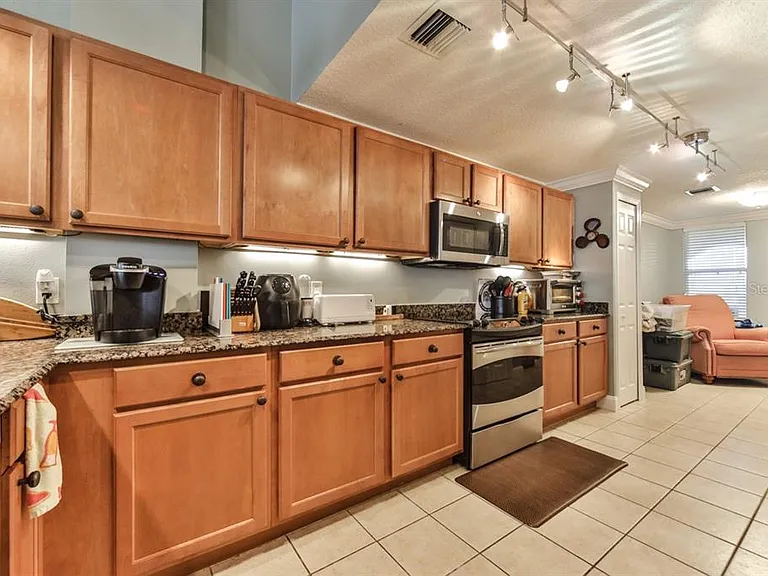 273 Middle Way #G — Photo 18